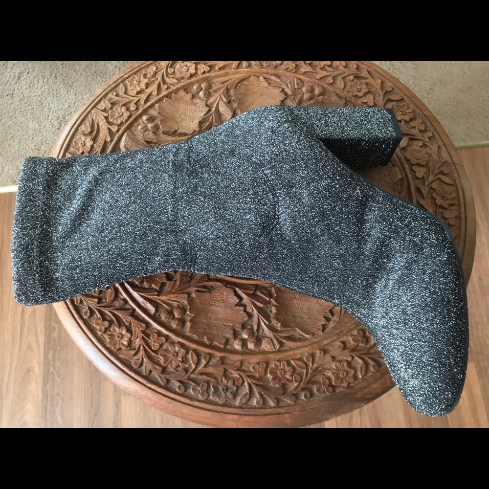Fun Pewter Booties - Picture 8 of 8